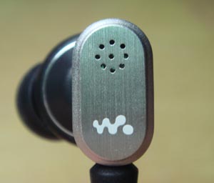 200610walkman10.jpg