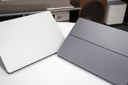 VAIO VJZ13B1 フリップモデル(タッチパネル搭載)