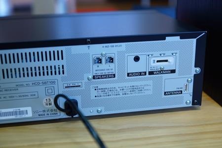 たまには、音楽をちゃんとスピーカーで聴こうじゃないか！的な、お手軽なコンポ「CMT-SBT100」レビュー！ - 店長のつぶやき日記ハイパぁ｡｡｡2