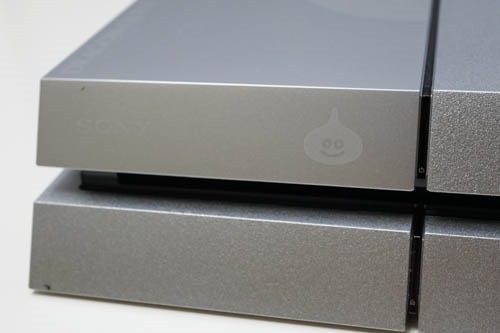2014年最後の製品レビューは、「PS4メタルスライムエディション