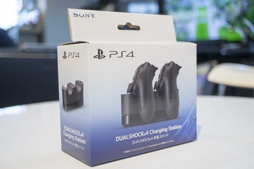 PS4 コントローラー DUALSHOCK4 純正、充電器