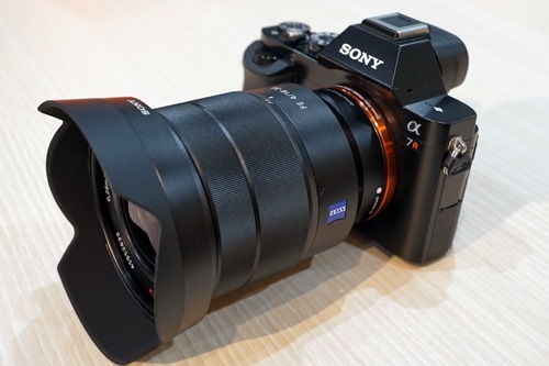 ソニー SONY Vario-Tessar T FE 16-35mm F4 ZA OSS Eマウント SEL1635Z-