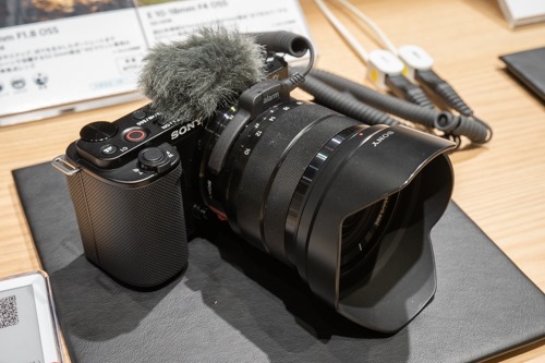 実機ぷちレビュー＞レンズ交換式VLOGCAM「ZV-E10」、見てきた。 - 店長