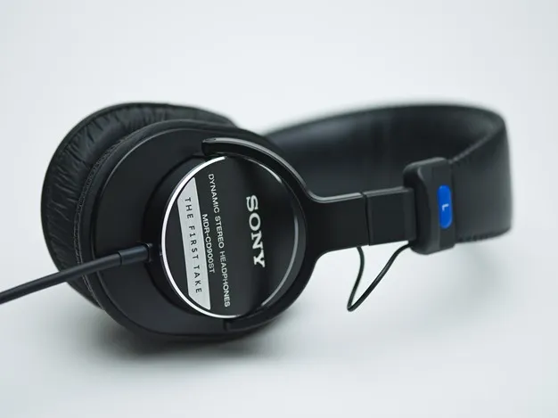 ソニーストア限定＞モニターヘッドホン『MDR-CD900ST』と「THE
